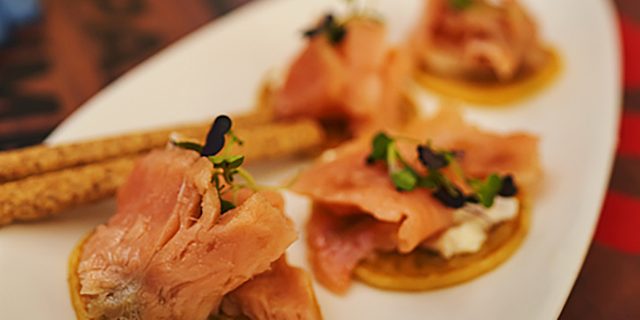 El próximo jueves 9 de noviembre a las 20h, tendrá lugar un maridaje muy especial en Restaurante Cobarcho: selección de tapas del Cobarcho que se maridarán con cervezas de Estrella Galicia de la mano de un maestro cervecero que nos desvelará sus secretos.